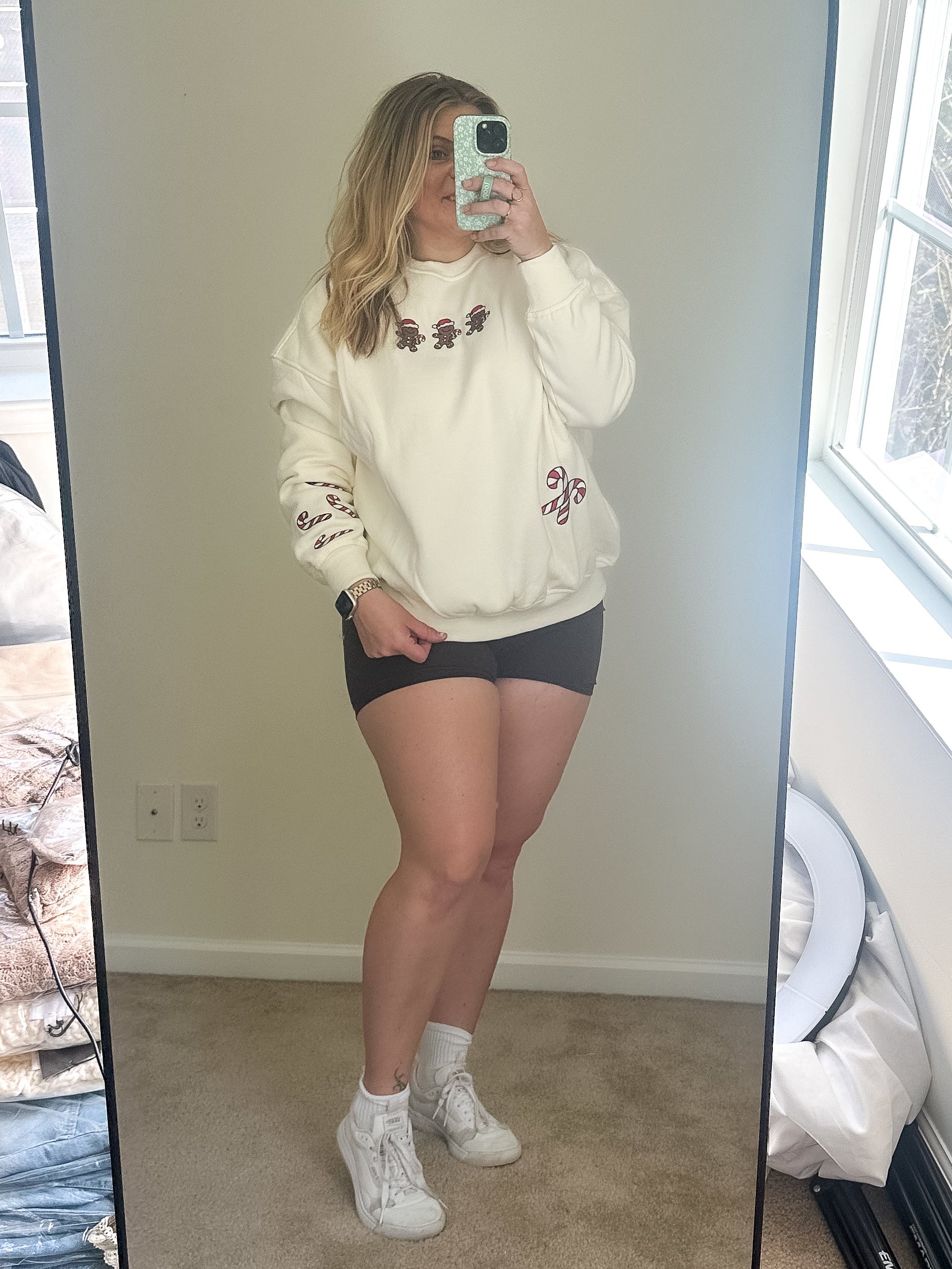 Gingerbread Lane embroidered sweatshirt, ivory