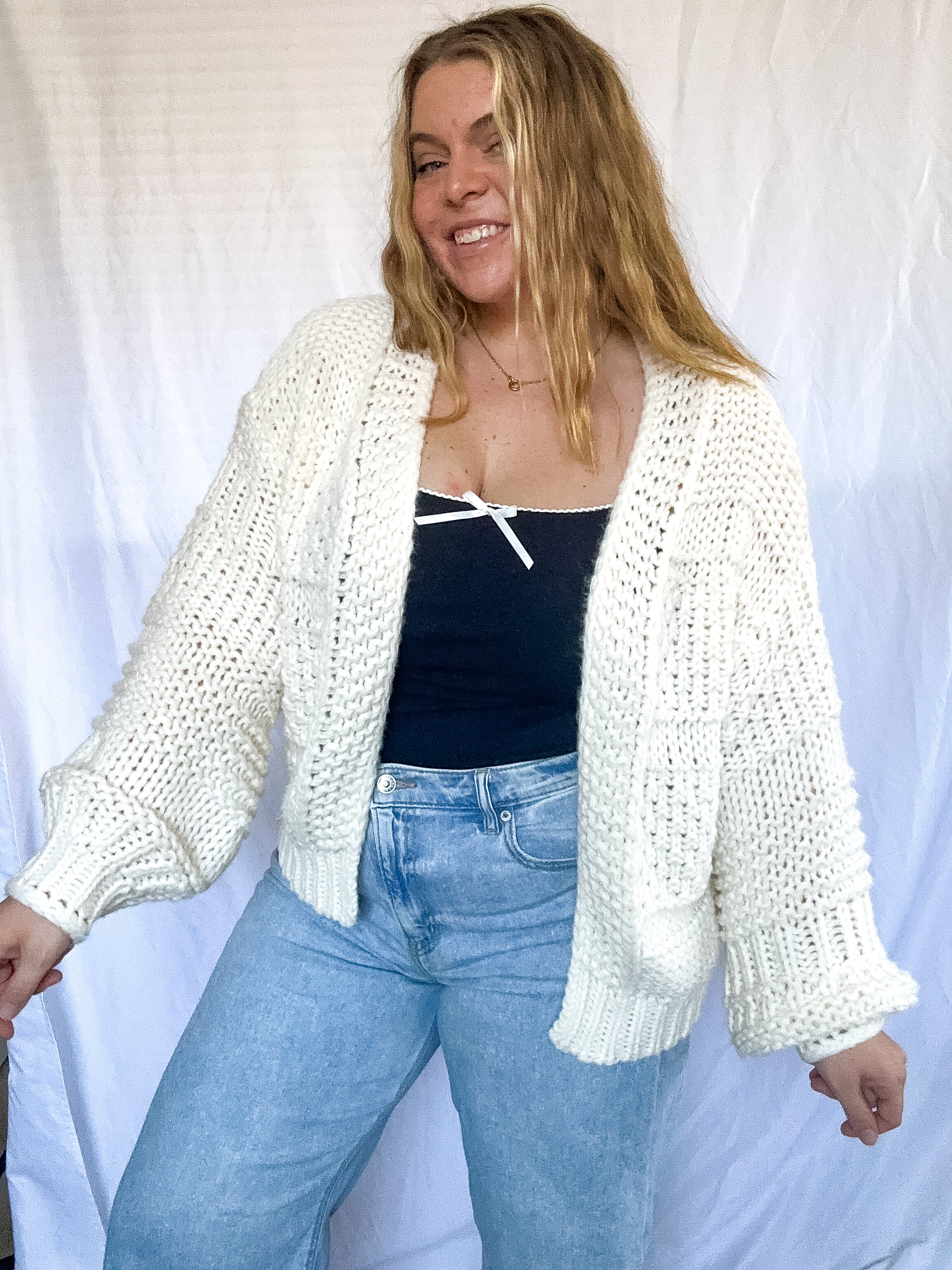 Mellow Oversized Sweater Cardigan, cream