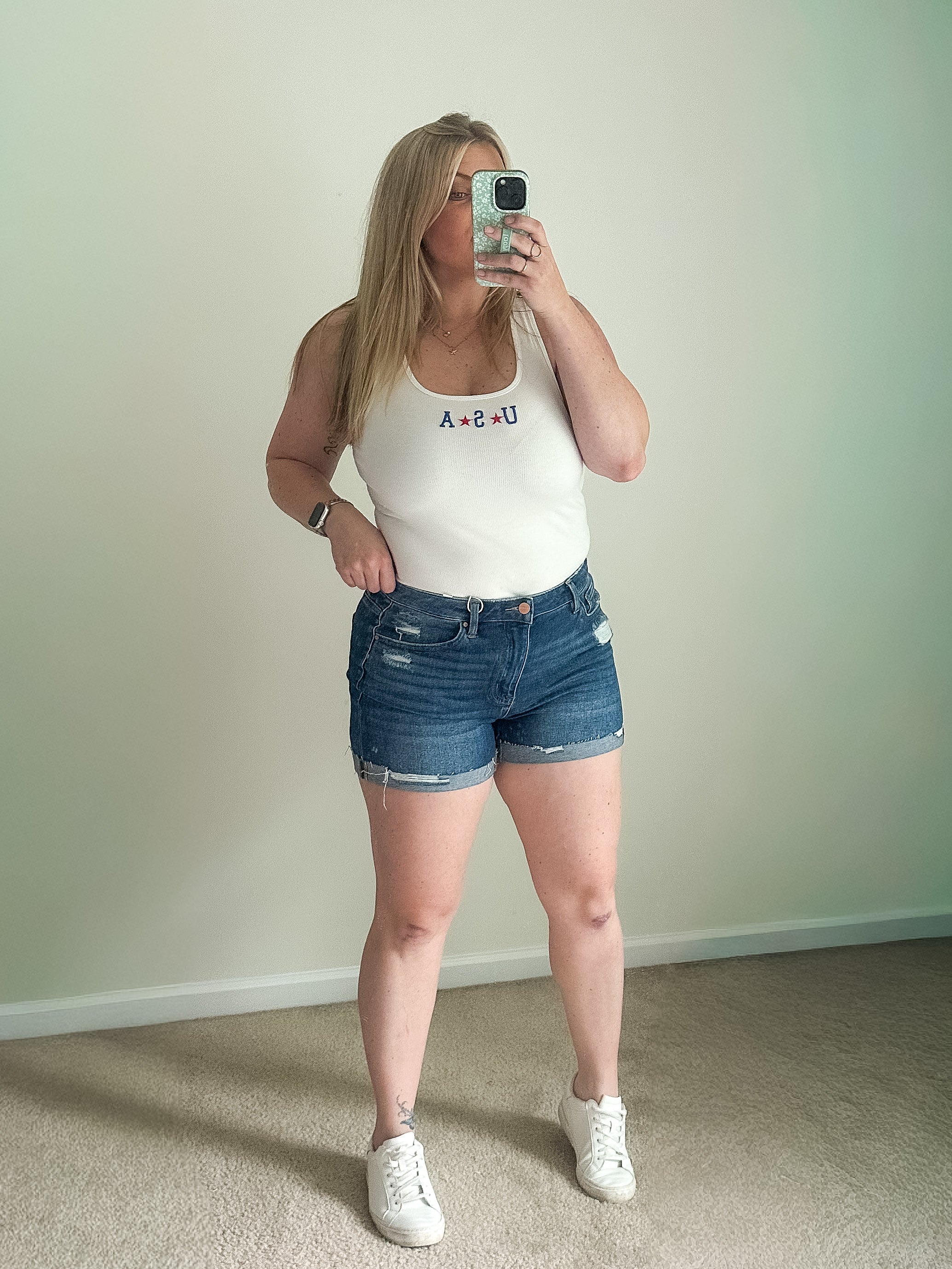 Mid Rise Cuffed Denim Shorts, dark wash