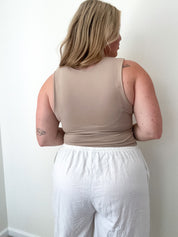 Bare Minimum Seamless Tank, light taupe