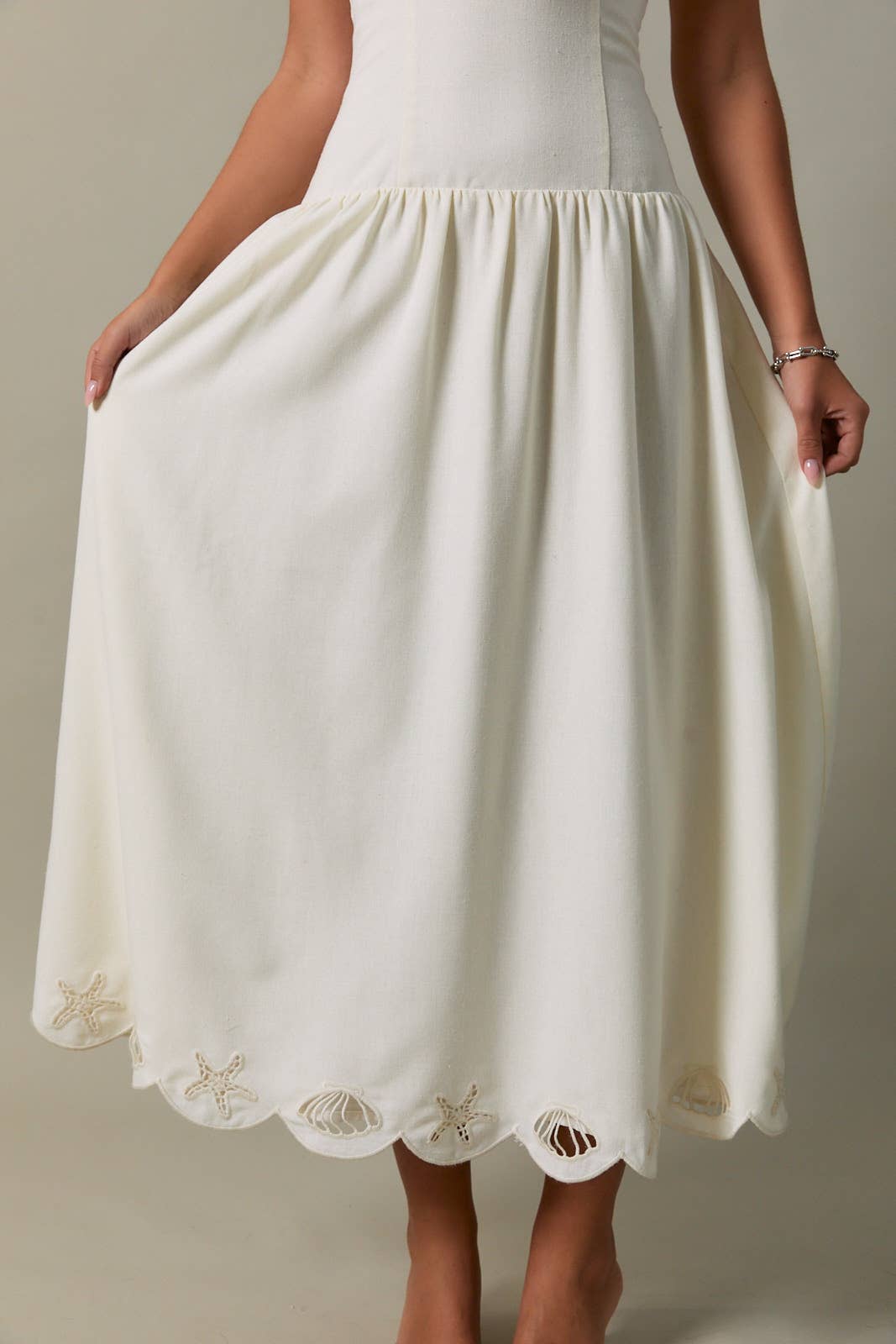 Seashell Scallop Embroidered Midi Dress, cream