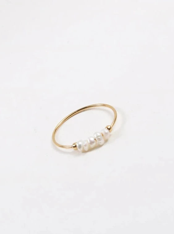 Pearl Diver ring, gold